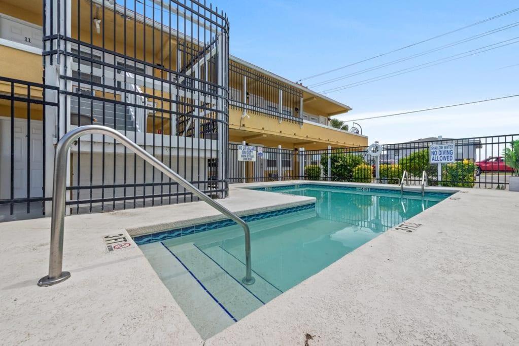 Perfect Location 1Br Pool Parking Outside Area 8 Apartment Myrtle Beach Exterior photo